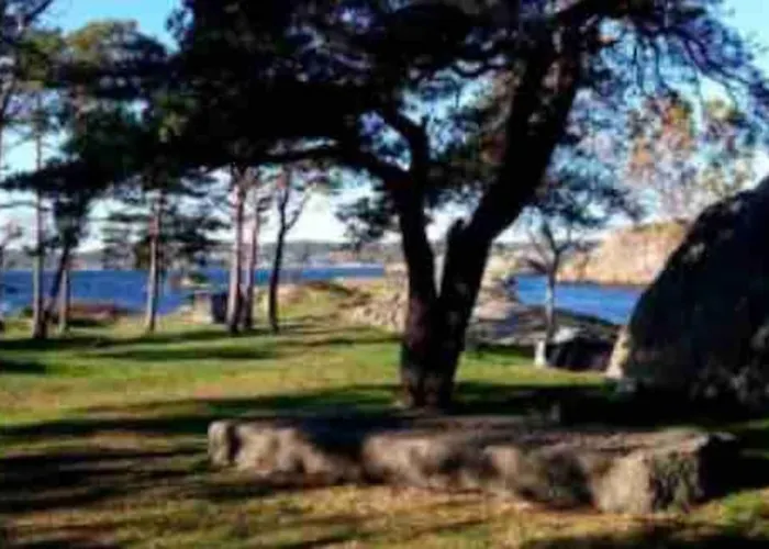 Idyllisk Lite Anneks Med Enestaende Uteplass