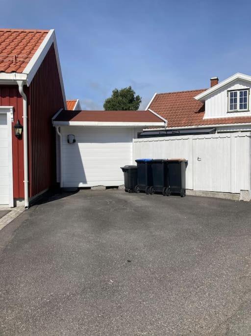 Apartment Idyllisk Lite Anneks Med Enestaende Uteplass *