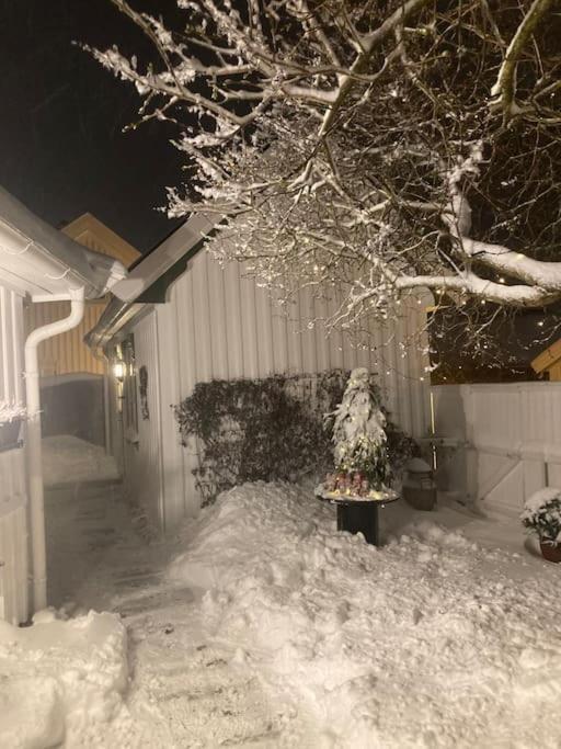 Apartment Idyllisk Lite Anneks Med Enestaende Uteplass Larvik